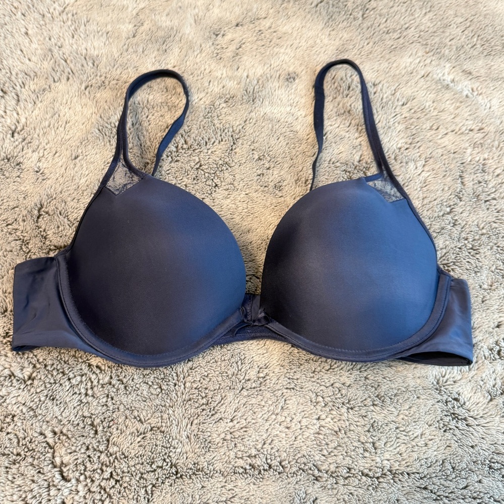 Victoria's Secret Navy T-Shirt Bra 36B